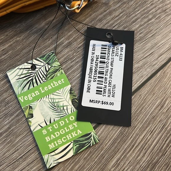 Badgley Mischka Pearls Strap Phone Case - Picture 5 of 8